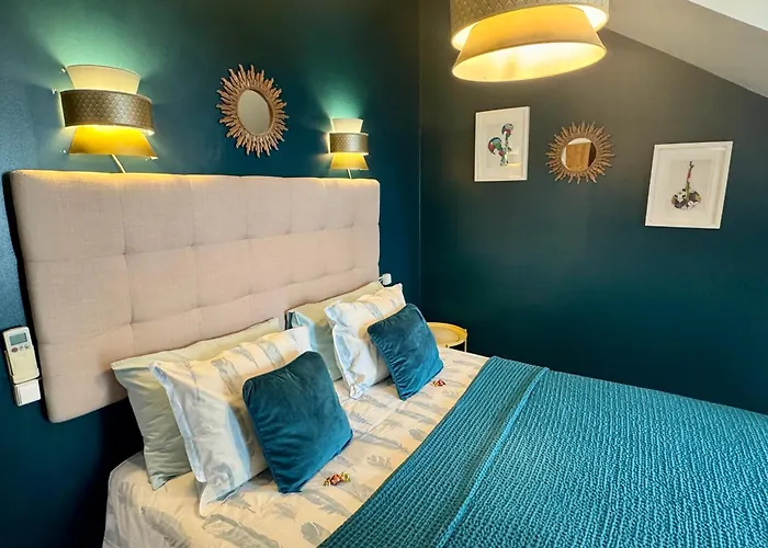 With Mezzanine Rua Da Moeda Lisbona