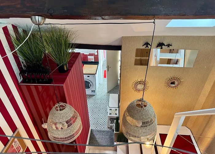 With Mezzanine Rua Da Moeda *