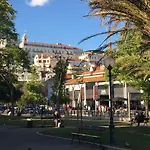 With Mezzanine Rua Da Moeda Лиссабон