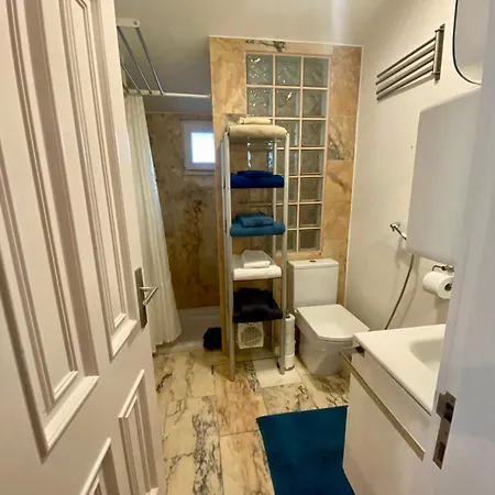 With Mezzanine Rua Da Moeda Apartmán *