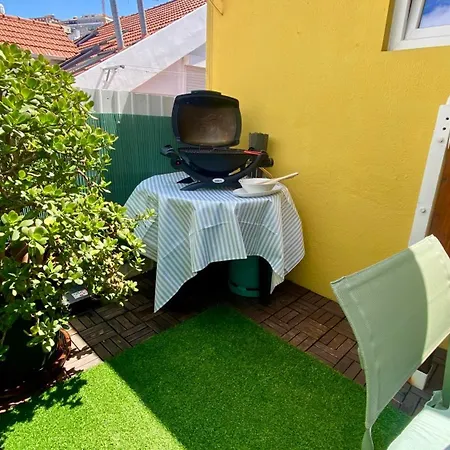 With Mezzanine Rua Da Moeda Διαμέρισμα