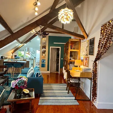 Studios With Mezzanine Rua Da Moeda *