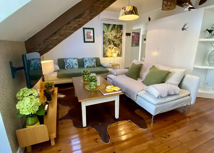 Apartman Studios With Mezzanine Rua Da Moeda