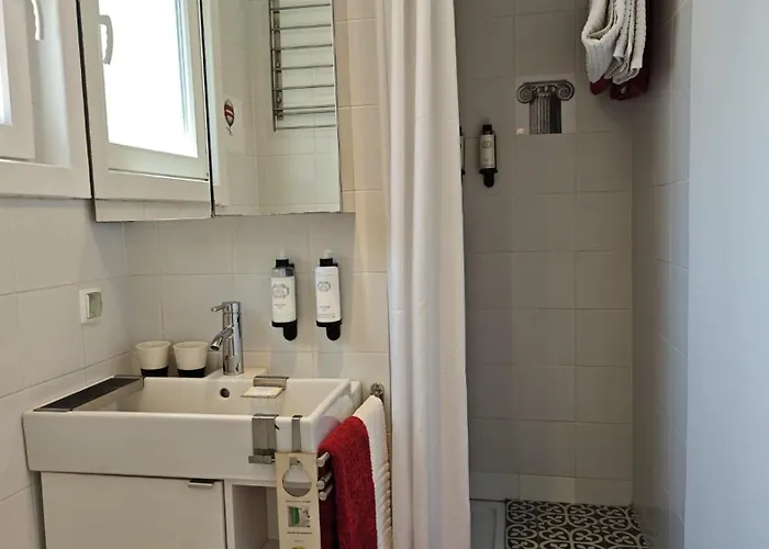 Studios With Mezzanine Rua Da Moeda