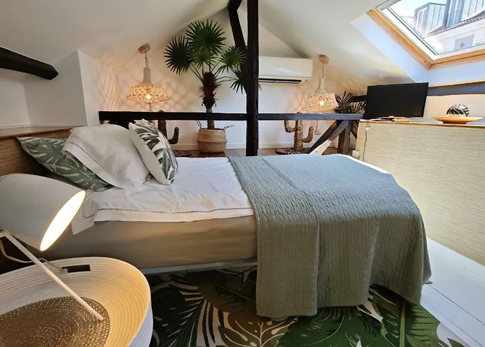 Studios With Mezzanine Rua Da Moeda Apartman